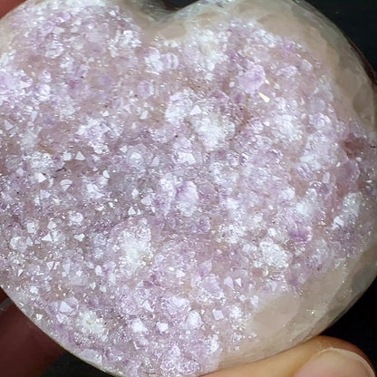 Sugar Amethyst Herz aus Uruguay mit Achat Basis  | Happy Minerals